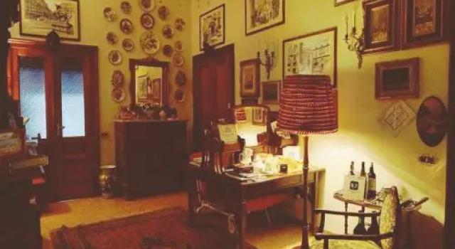 B&B Atmosfere Del Centro Storico, Забронировать Отель Отели Неаполя с завтраком, рядом с Кафедральный собор Неаполя, Завтраки