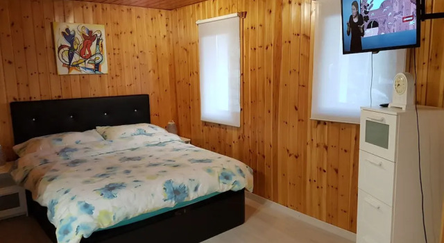 Mollens Chalet, Varaa Mökki Lens 