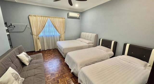 Spacious 4-bedroom House in Tebrau City, Johor Bahru, Rezerwuj Dom wakacyjny Johor Bahru Johor