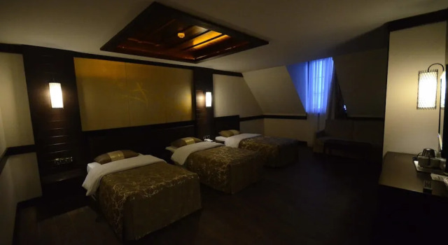 Семейный номер Standard с балконом White Park Hotel
