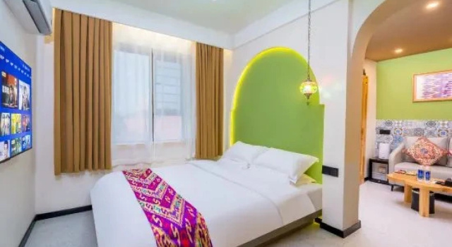 Двухместный люкс с видом на закат Red Willow Flower ·Terrace Garden Homestay