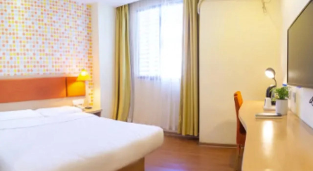 Home Inn (Xiamen Convention & Exhibition Center Lianqian West Road)