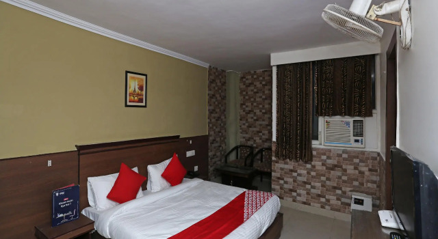 OYO 13672 Hotel Dhruv, Prenota Hotel Rewari Haryana