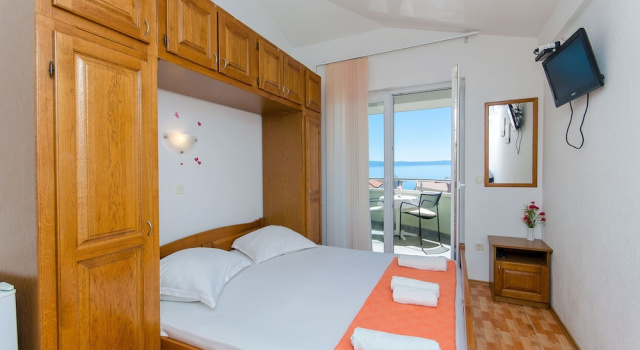 Apartments and Rooms Roso, Забронировать Апартаменты/квартира Апартаменты Макарска, рядом с Маяк Св. Петра, Апартаменты/квартира