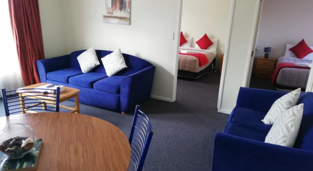 Номер Standard с 2 комнатами с балконом Addington Stadium Motel