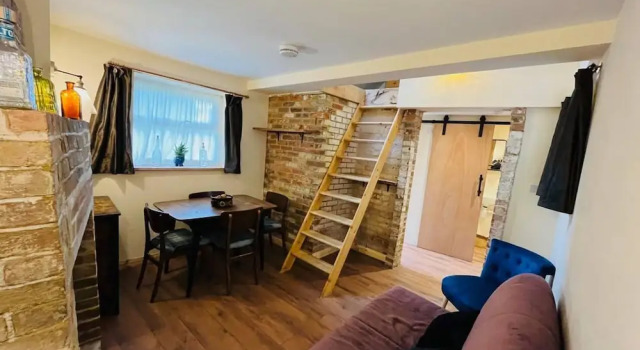 Adorable and Cosy Tiny Cottage, Забронировать Дом для отпуска Виллы Исторического графства Суссекса, Вилла