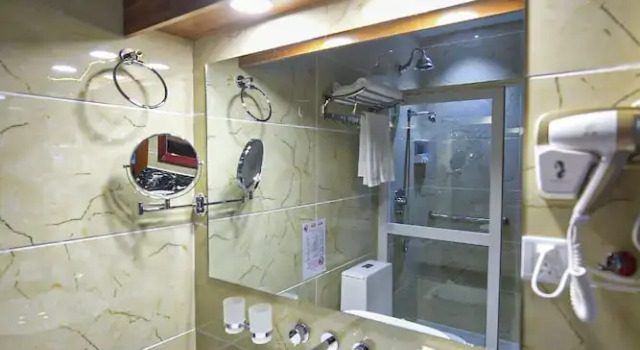 Номер Standard V Hotel & Event Hall