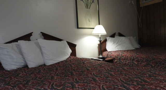 Четырёхместный номер Comfort Liberty Inn Motel