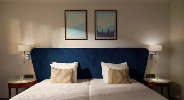 Двухместный номер Standard с балконом Astor Garden Hotel