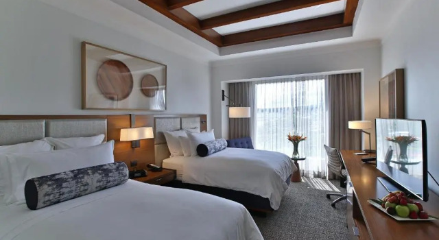 Четырёхместный клубный номер Standard InterContinental Managua at Metrocentro Mall by IHG