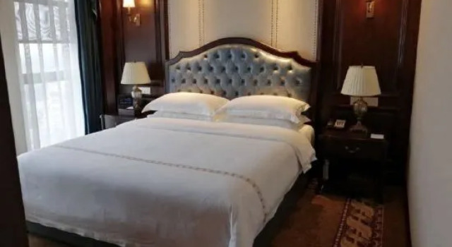 Люкс Slender West Lake Zhongji Executive Apartments