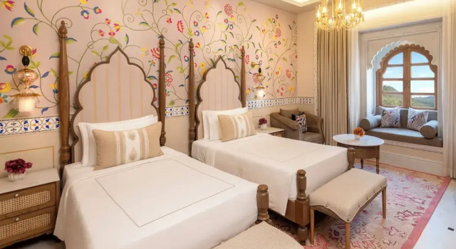 Номер Deluxe Taj Lalit Bagh, Udaipur