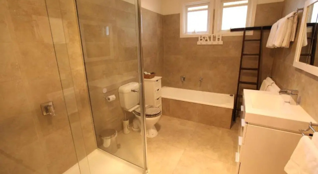 Апартаменты с 3 комнатами Mornington Motel