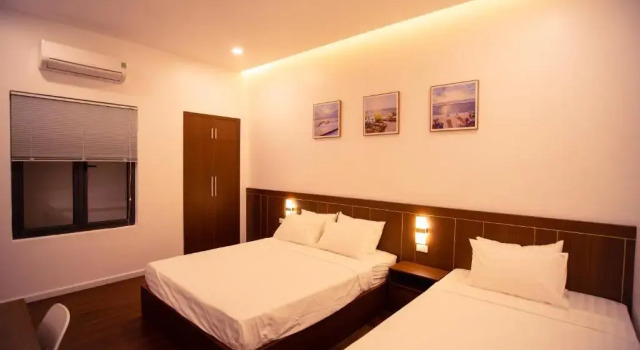 Marina Hotel