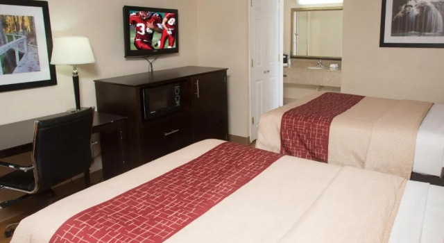 Четырёхместный люкс Red Roof Inn Ardmore