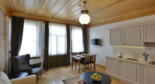 Апартаменты 401 Old City Brand New Spacious With Balcony