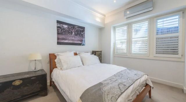 Exquisite 4 Bedroom House with Pool