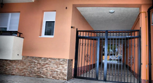 Apartman Milkovic 2, Забронировать Апартаменты/квартира Отели Сомбор с парковкой, Парковка
