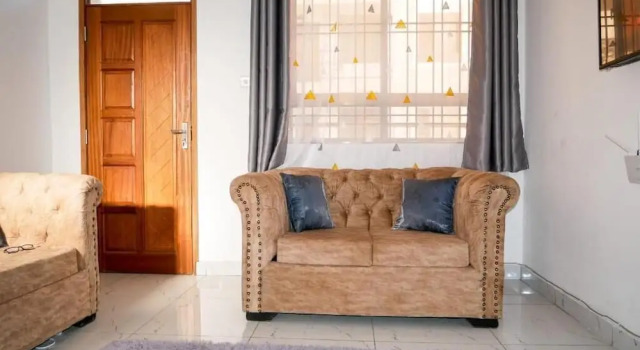 Lux Suites Casey's 2 Bedroom Apartments, Забронировать Апартаменты/квартира Отели Бамбури с парковкой, рядом с KWS Head Office for Mombasa Marine Park, Парковка