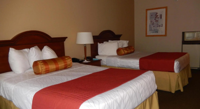 Четырёхместный номер Standard The Hotel Saratoga, an Ascend Collection Hotel