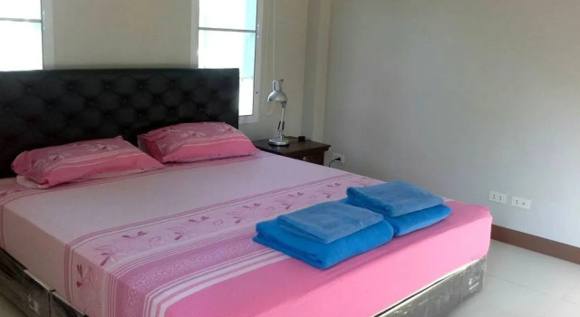 Krisada Beach Resort