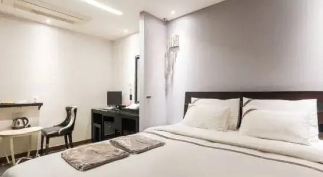 Номер Deluxe W Hotel