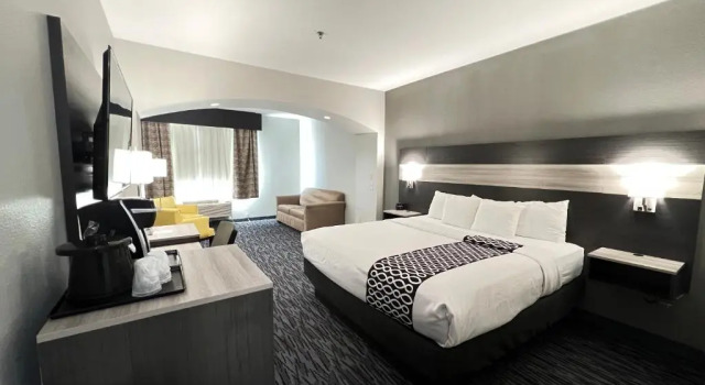 Двухместный номер Executive с видом на парк La Quinta by Wyndham Allen at The Village