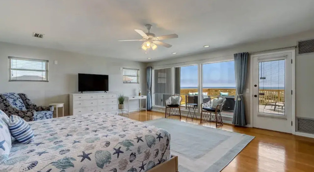 Коттедж 2890 S Fletcher Ave 3 Bedroom Home by RedAwning