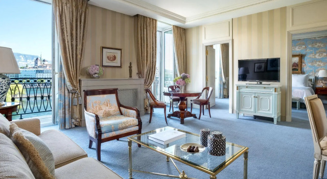 Двухместный люкс Leman Four Seasons Hotel des Bergues Geneva