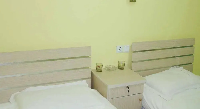 Qingdao Peninsula Impression Business Hotel