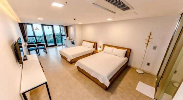 Двухместный номер Standard с балконом Jeju Ive Hotel & Resort