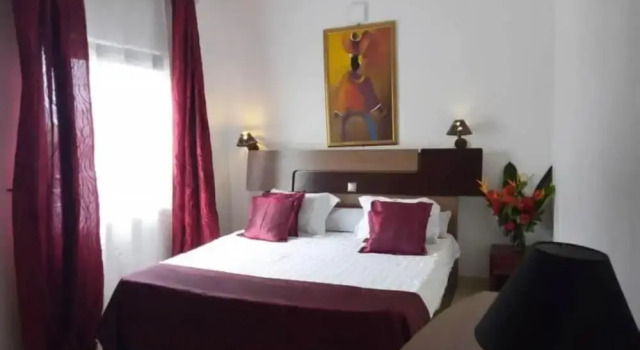 Cotonou Airport Hotel Paquebot, Book Hotel Hotels in Cotonou with a Pool, Swimming Pool