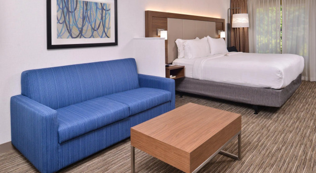Двухместный люкс Holiday Inn Express & Suites Lacey - Olympia by IHG