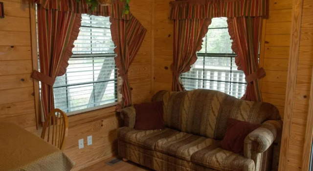 Medina Lake Camping Resort Cabin 3, Buchen Sie Campingplatz Lakehills Texas