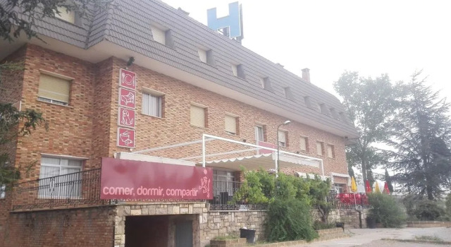 Hostal Puerta de Teruel, Book Hotel Hotels in Aragon with Parking, Parking