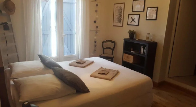 Le May du Pan - Chambre d'hôte, Rezervovat Hotel Hotely v Châteauneuf-le-Rouge s parkováním, Parkování