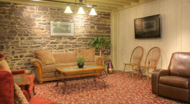 Pine Barn Inn, Book Hotel Danville Pennsylvania