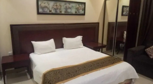 لؤلؤة الثريا للشقق المخدومة النهضة, Buchen Sie Ferienwohnung Provinz Riad Provinz Riad