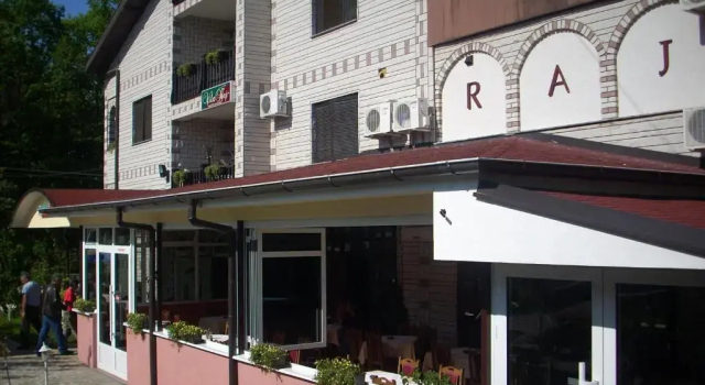 B&B Vila Raj