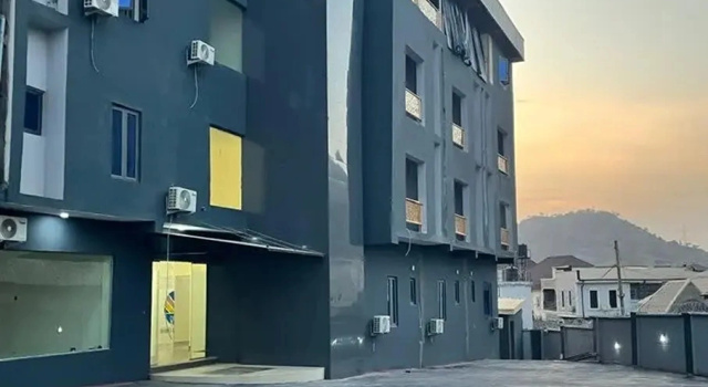 Suave By Chloe, Rezervați Hotel Hoteluri în Abuja cu piscină, Piscină