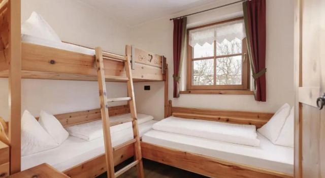Шале с 2 комнатами Chalet Tyrolian Apartments - by Familiaris - Pools 500 meters