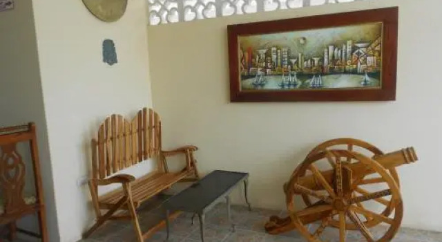 Posada Paris, Забронировать Отель Салинас Santa Elena Province, рядом с Пляж Салинаса