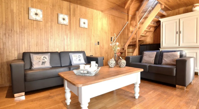 Spacious Holiday Home near Forest in Peer