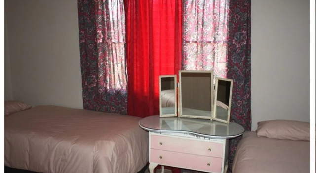 Номер Standard c 1 комнатой с видом на сад Comfy room with dstv and aircon in convenient location