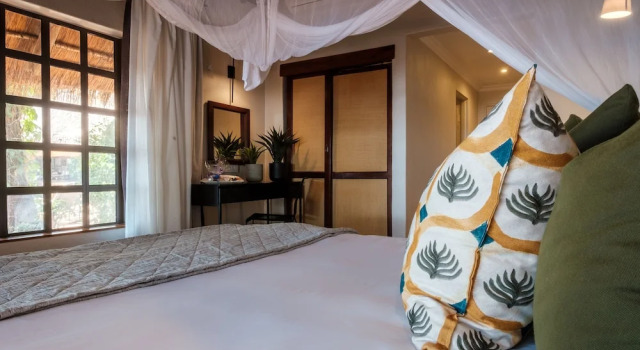 Luxus Doppel Suite mit Balkon Chobe Marina Lodge
