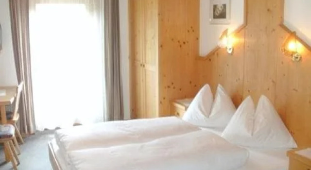 Berggasthaus Trojen, Rezervovat Hotel Hotely v Tyrolsko s parkováním, Parkování