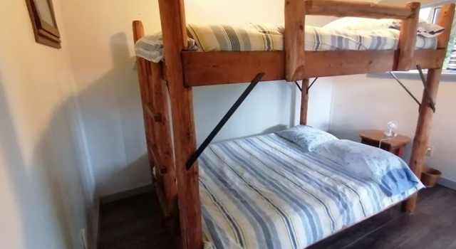 Woods End Landing, Book Hotel Bamfield Pacific Rim Vancouver Island