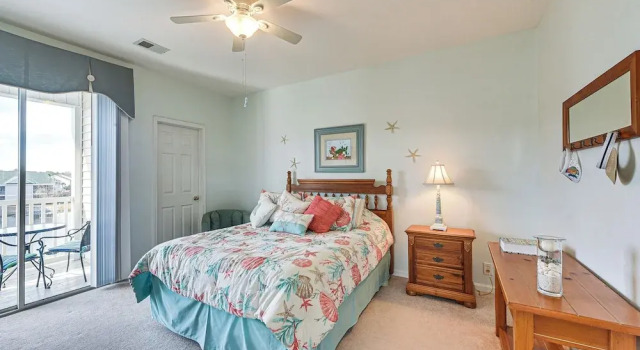 Апартаменты Sunset Beach Condo w/ Balcony, 5 Mi to the Ocean!