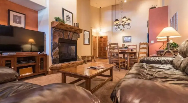 Tl2311 Great Views in This Beautiful Top Floor Home! - Winter Specials!, Забронировать Апартаменты/квартира Отели Стимбот-Спрингса с парковкой, рядом с Preview Ski Lift, Парковка