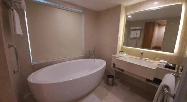 Люкс Holiday Inn Amritsar Ranjit Avenue by IHG